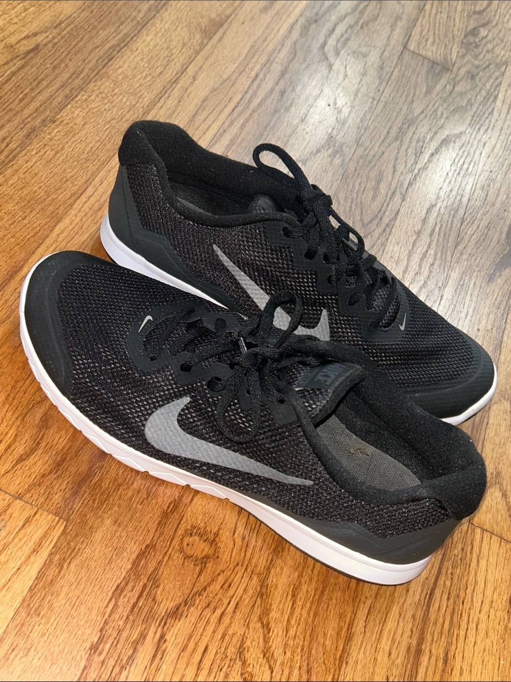 Nike Unisex Black and Gray Lightweight Training Sneakers Womens size 11